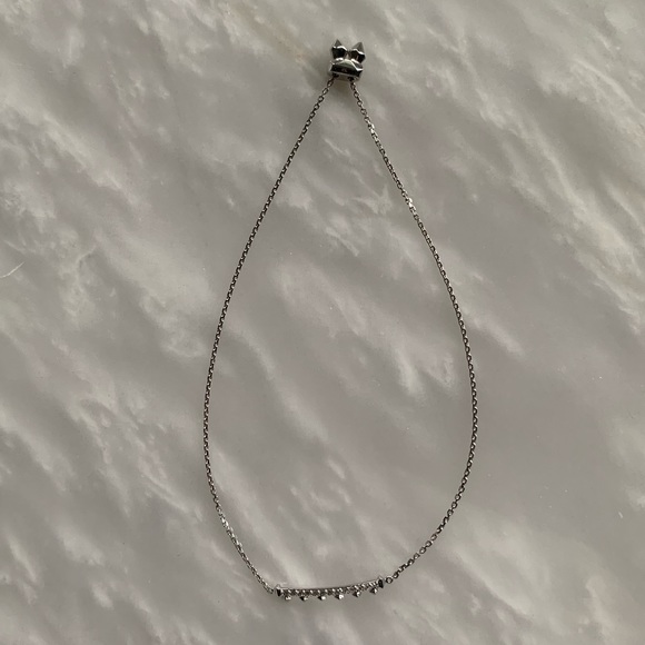 Kendra Scott FJ Molly Bracelet in White Gold with diamonds - Picture 3 of 16